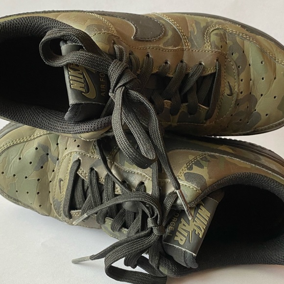 REFLECTIVE CAMO AIR FORCE 1’s - Picture 3 of 4